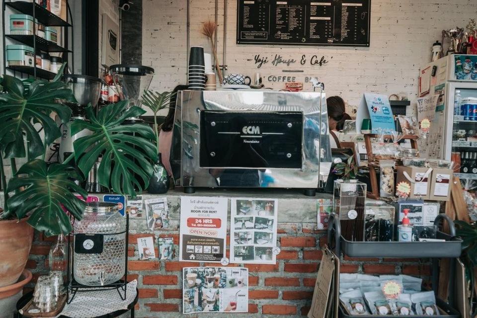 Yoji House And Cafe Hostel Ban Wiang Bagian luar foto