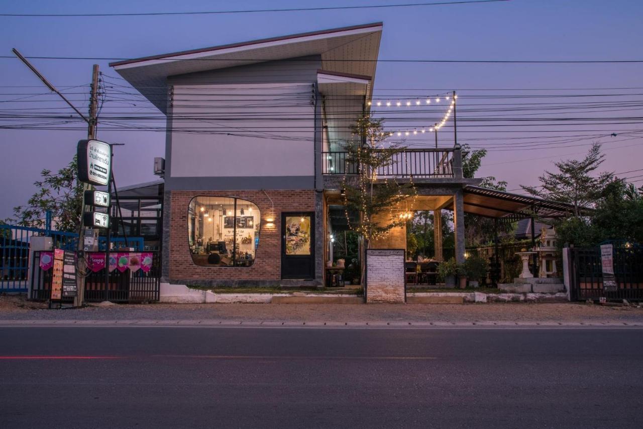 Yoji House And Cafe Hostel Ban Wiang Bagian luar foto